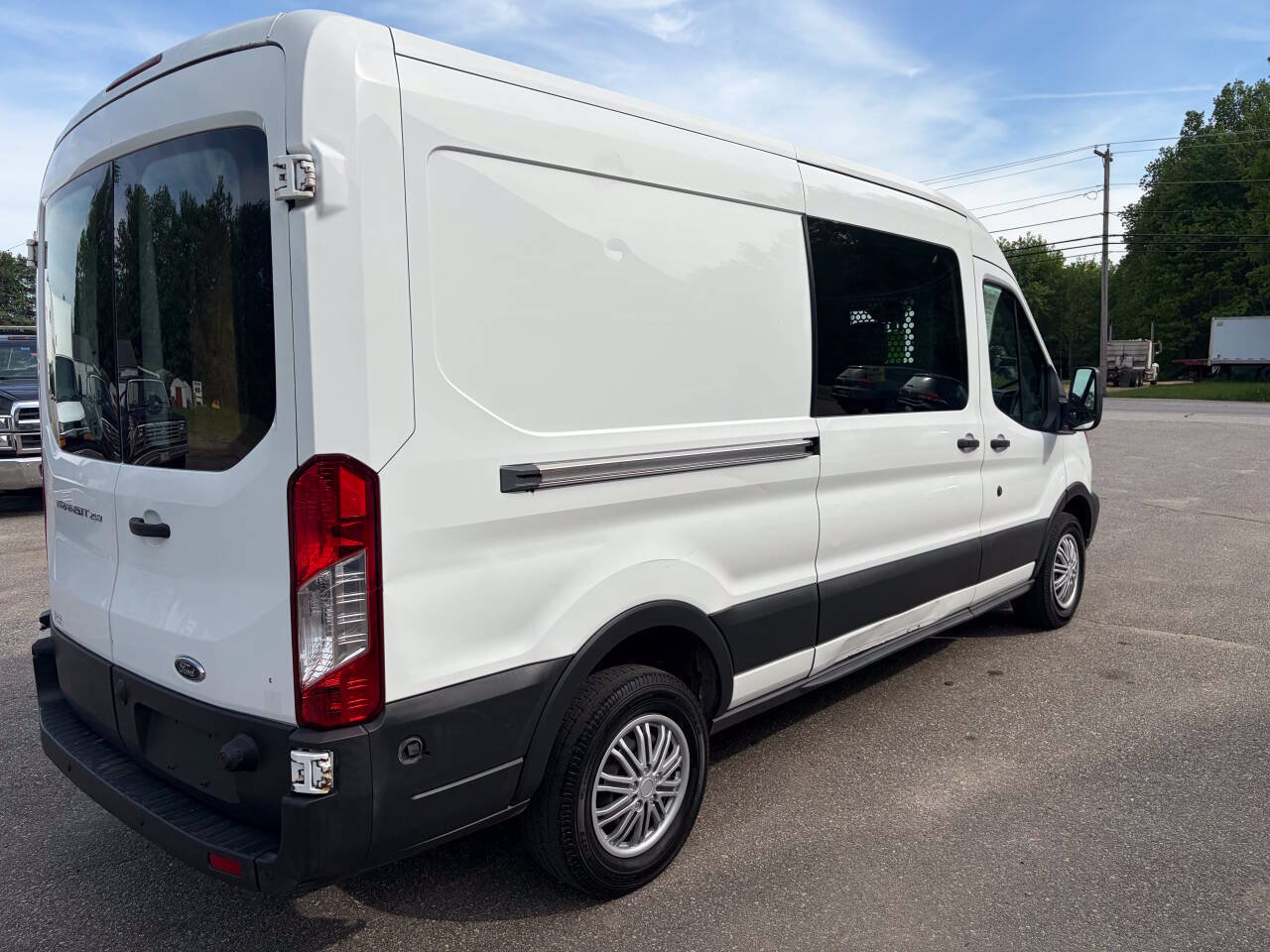 Used 2016 Ford Transit 250 148 Medium Roof w/ Interior Upgrade Package RWD image 8