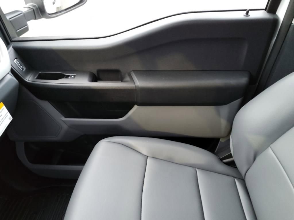 New 2024 Ford F550 2WD Regular Cab Super Duty image 14