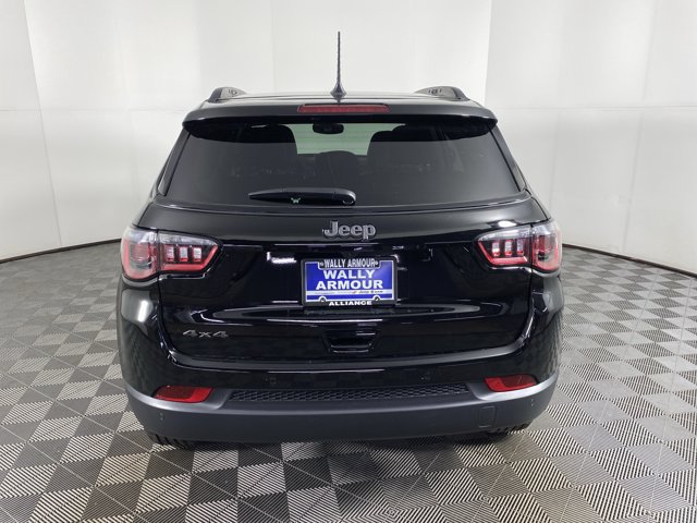 New 2026 Jeep Compass Limited w/ Sun, Sound & Navigation Group AWD/4WD image 10
