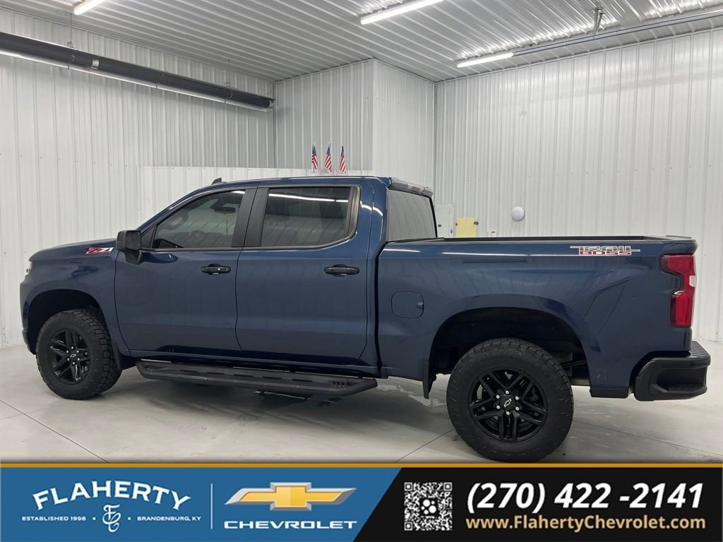 Used 2021 Chevrolet Silverado 1500 LT Trail Boss w/ Bed Protection Package AWD/4WD image 4