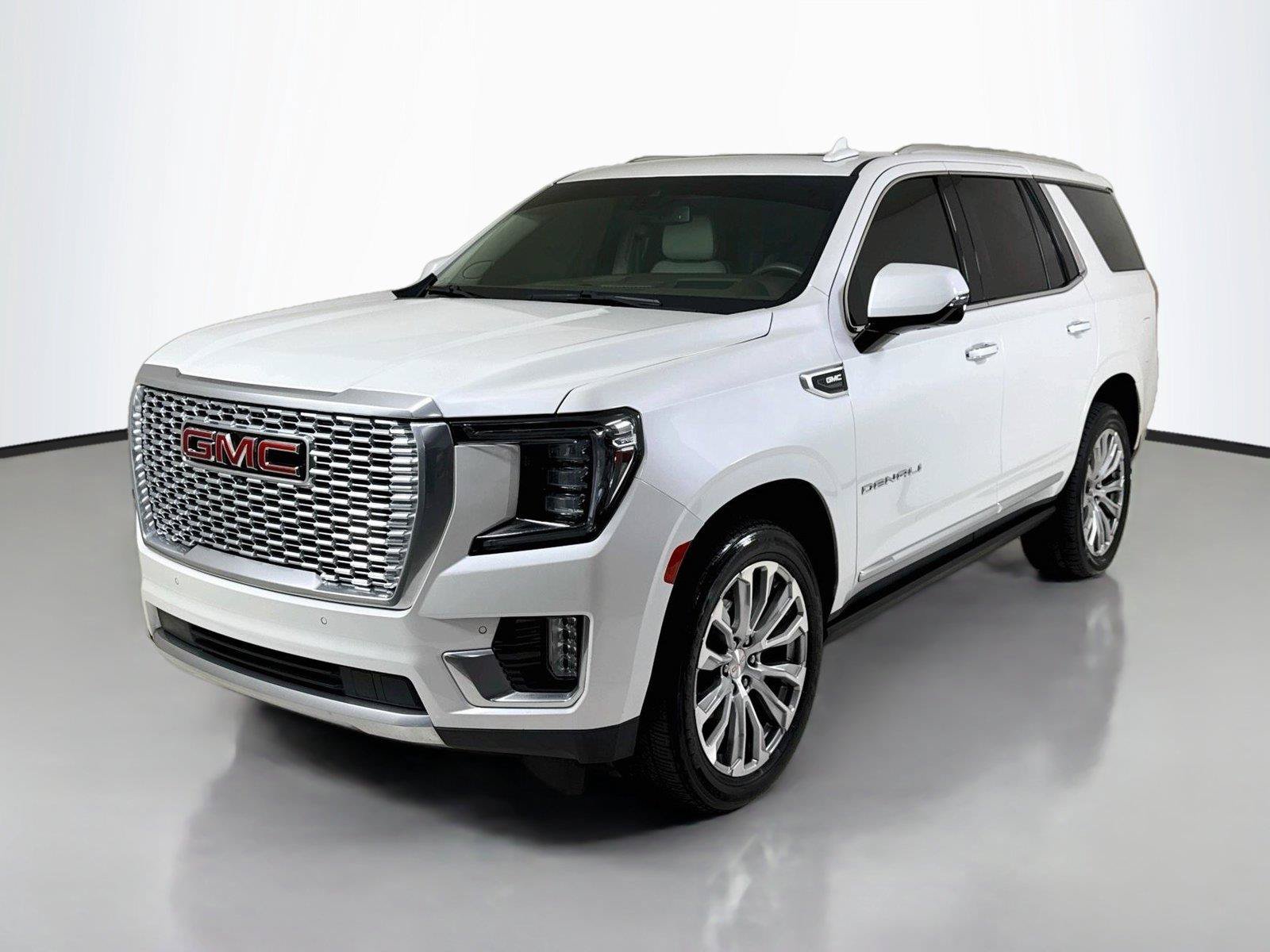 Used 2022 GMC Yukon Denali AWD/4WD image 9