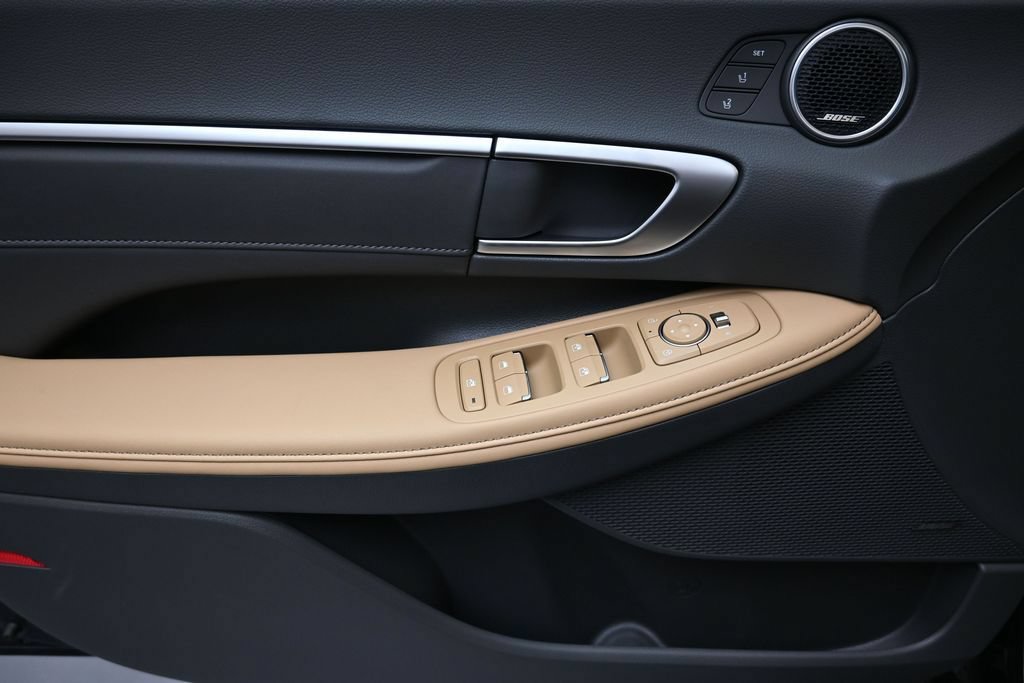 New 2026 Hyundai Sonata Limited FWD image 21