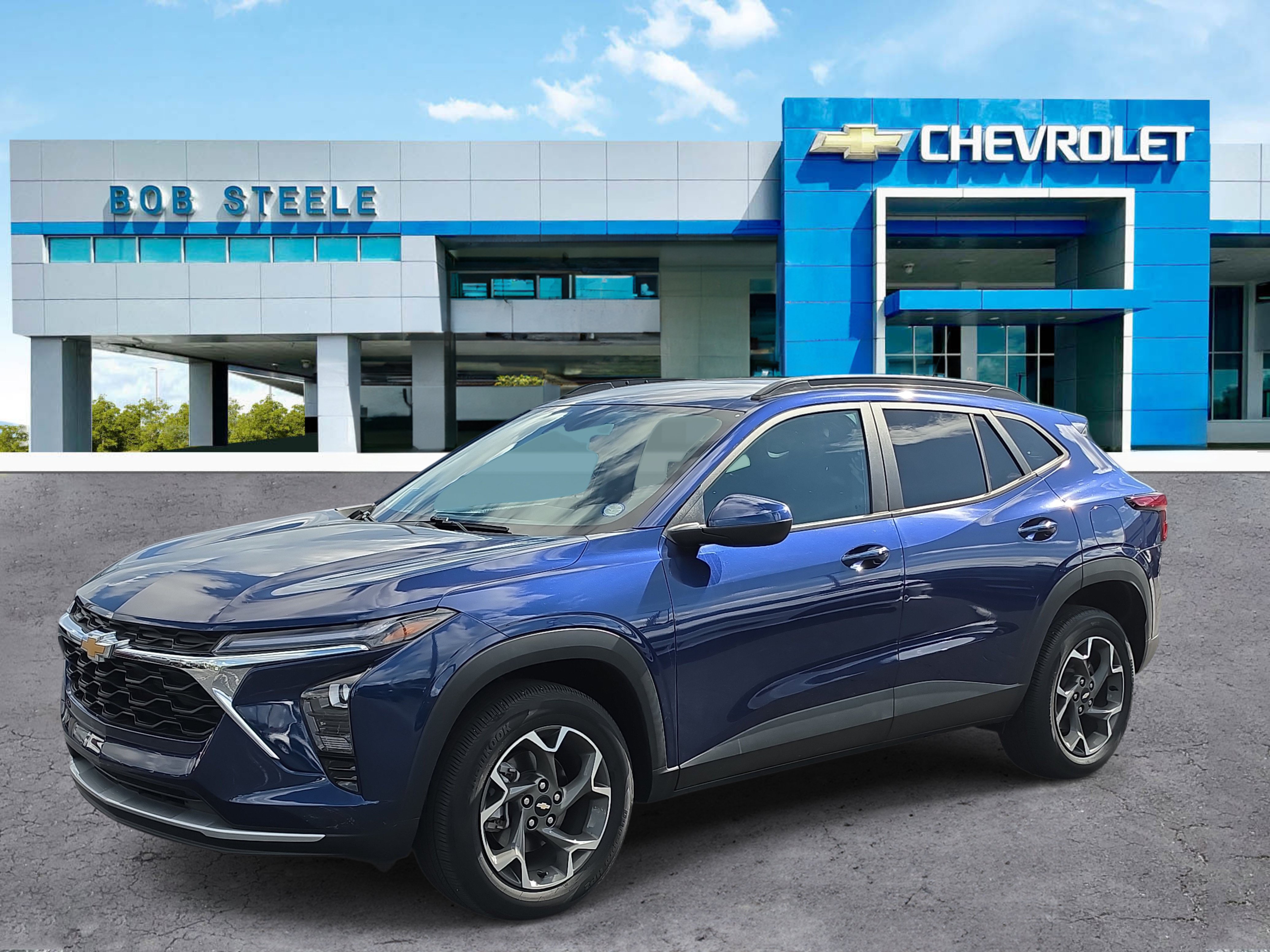 Certified 2024 Chevrolet Trax LT w/ Driver Confidence Package FWD image 2