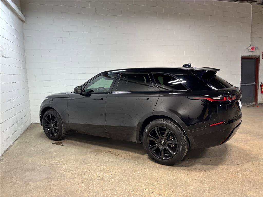 Used 2023 Land Rover Range Rover Velar R-Dynamic S image 10
