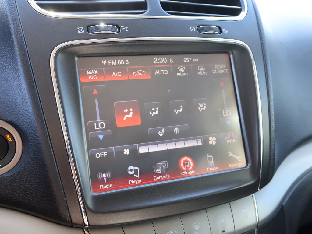 Used 2015 Dodge Journey Crossroad FWD image 34
