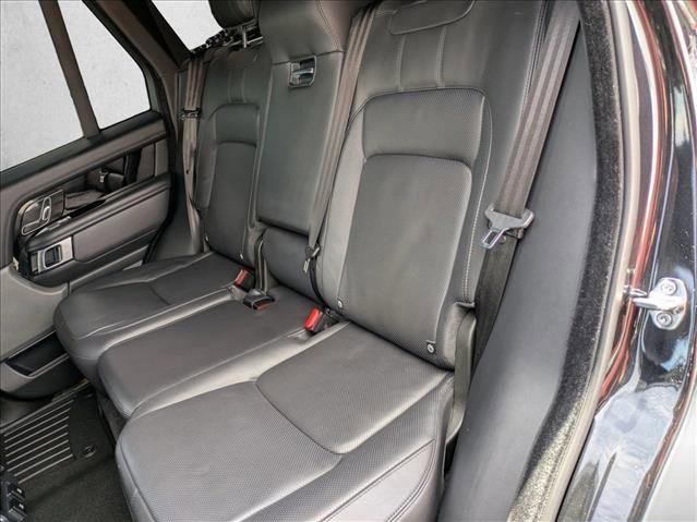 Used 2020 Land Rover Range Rover HSE image 16