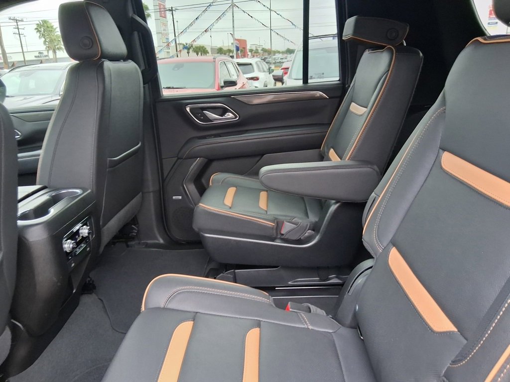 Used 2023 GMC Yukon XL AT4 w/ AT4 Premium Package image 16