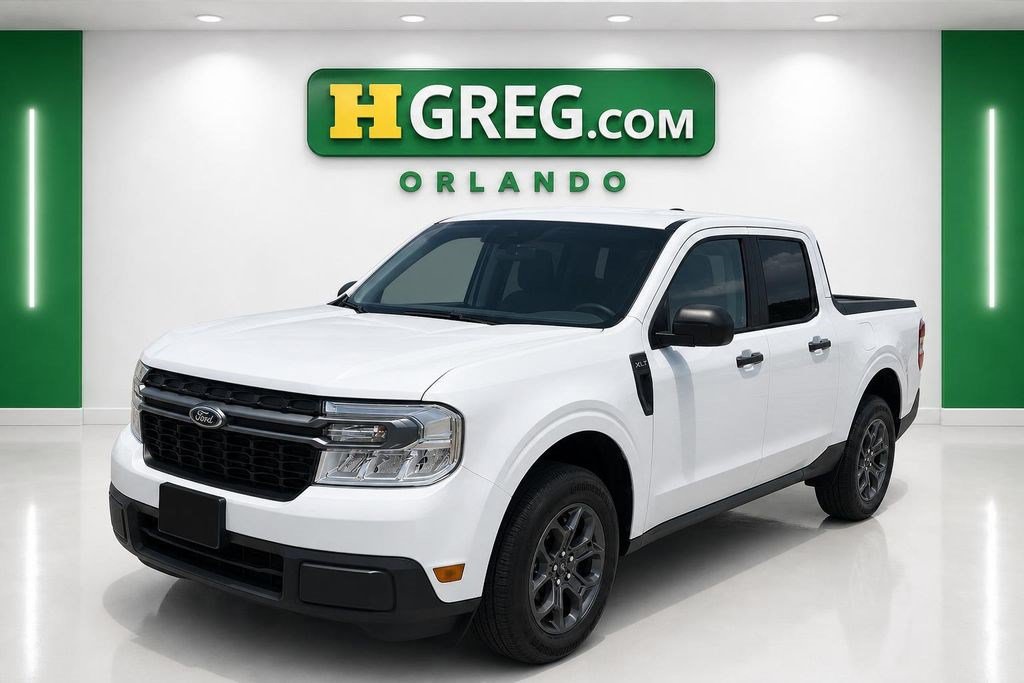 Used 2022 Ford Maverick XLT FWD image 2