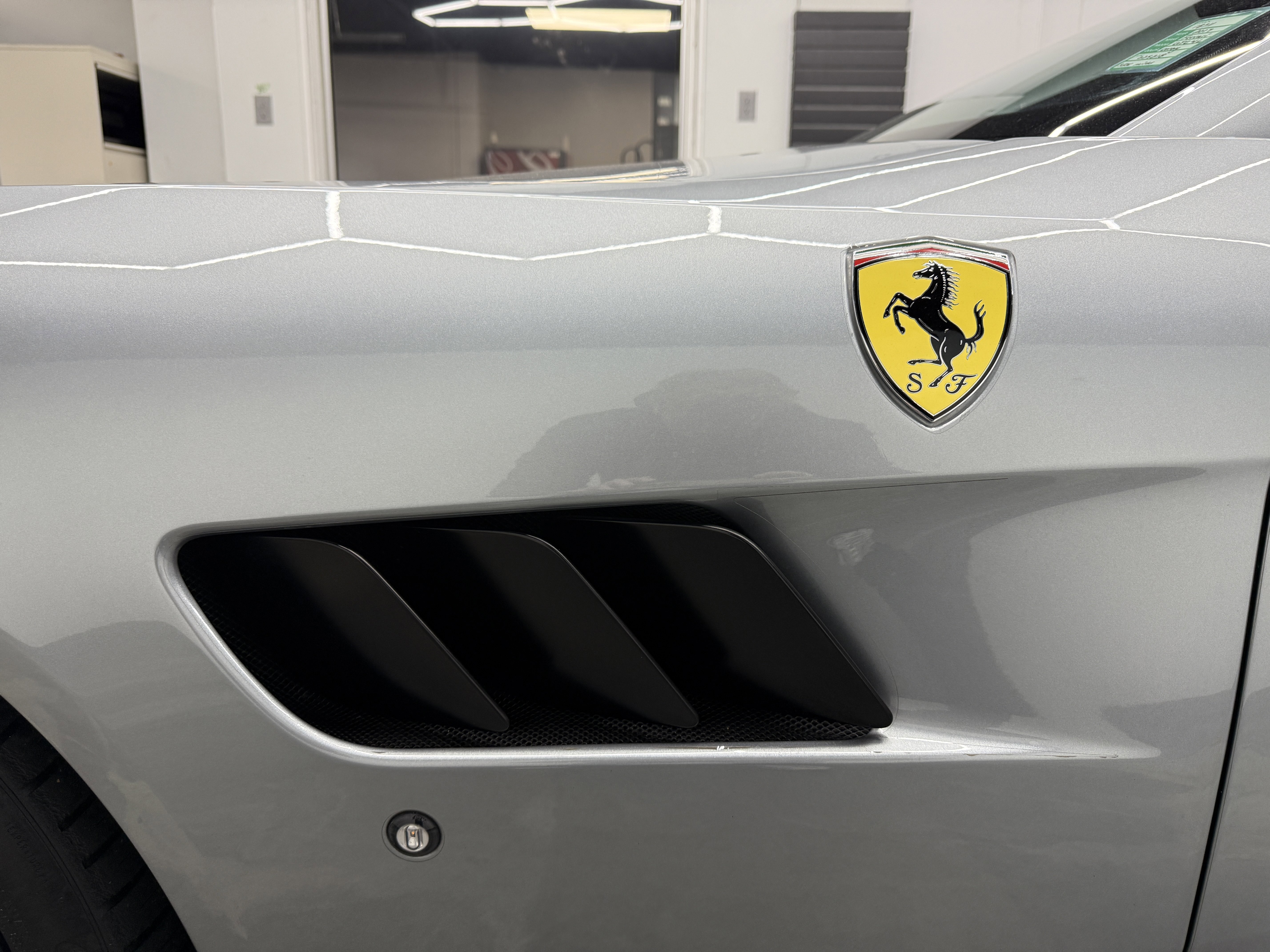 Used 2017 Ferrari GTC4Lusso image 27