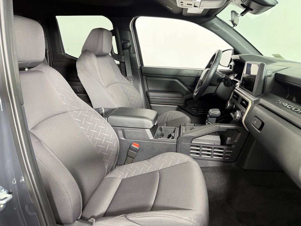 Used 2025 Toyota Tacoma SR image 30