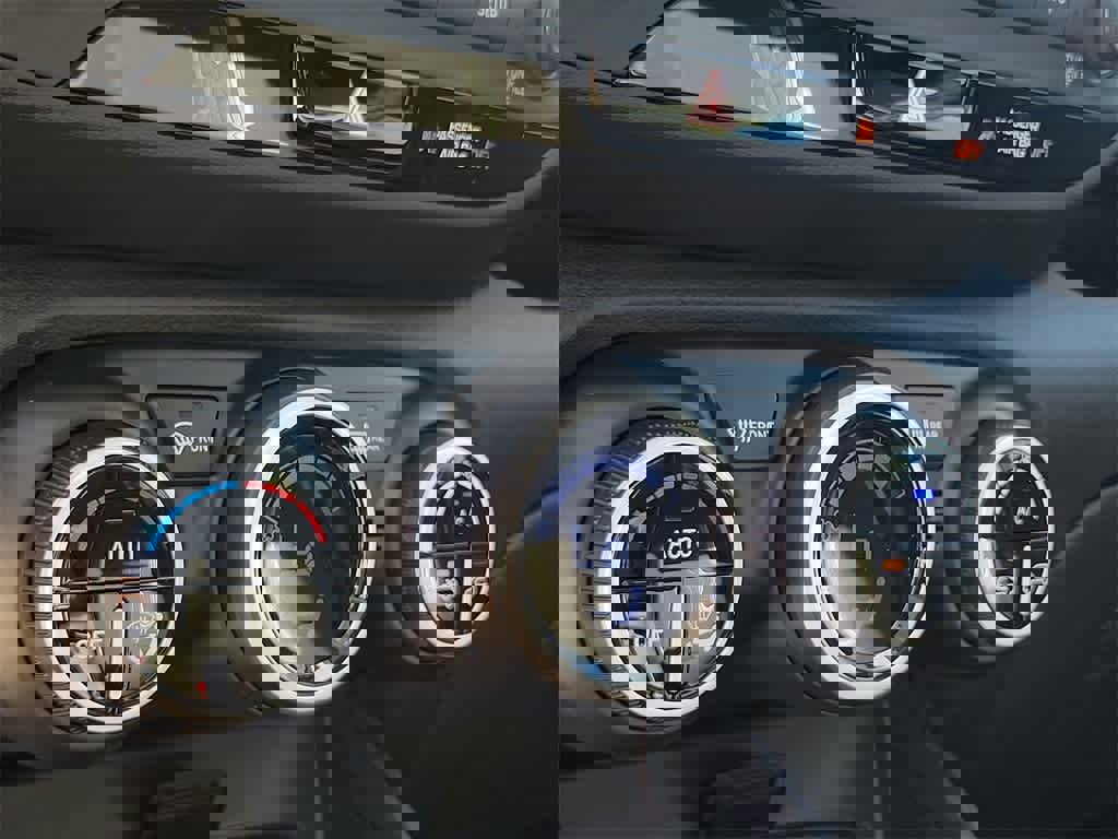 New 2025 Hyundai Venue Limited image 23