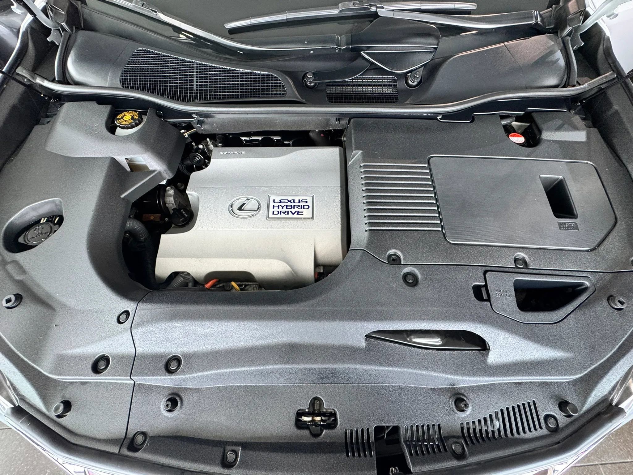 Used 2015 Lexus RX 450h AWD image 41