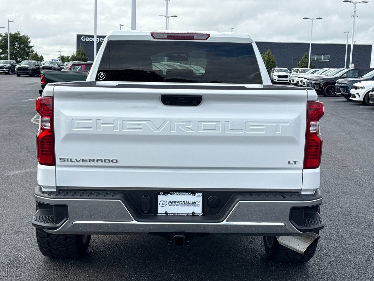 Used 2024 Chevrolet Silverado 1500 LT AWD/4WD image 4