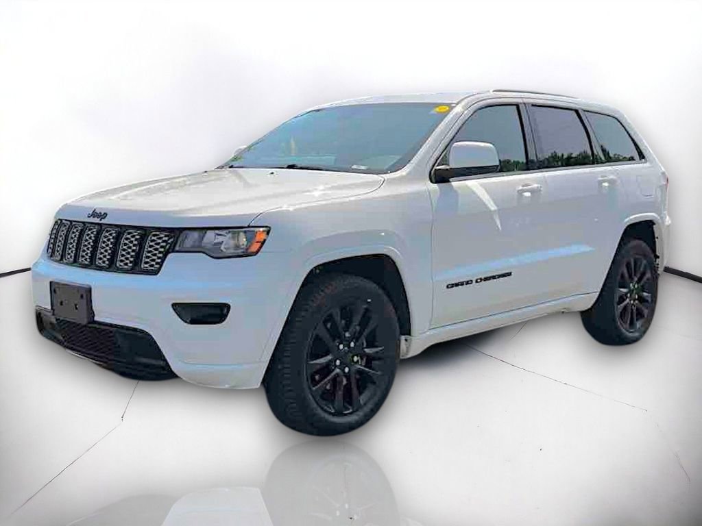 Used 2020 Jeep Grand Cherokee Altitude image 2