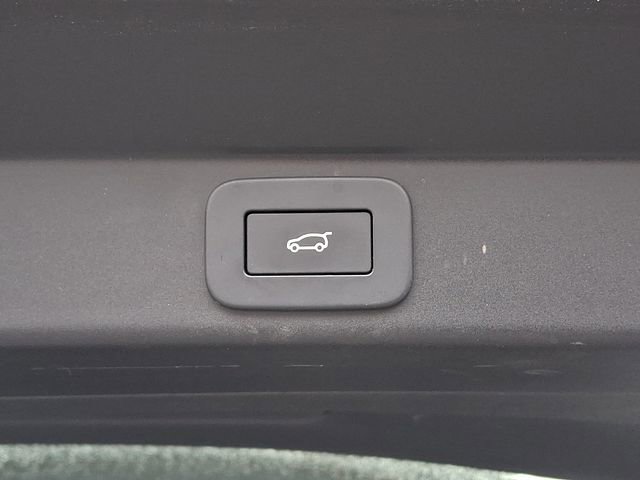 Used 2025 Land Rover Range Rover Sport Dynamic SE image 31