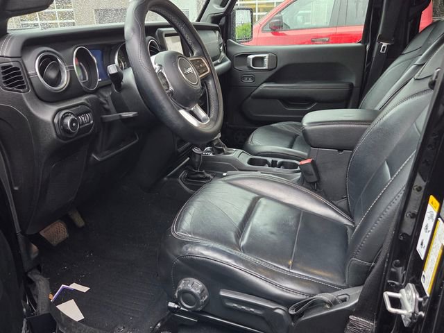 Used 2019 Jeep Wrangler Unlimited Sahara AWD/4WD image 5