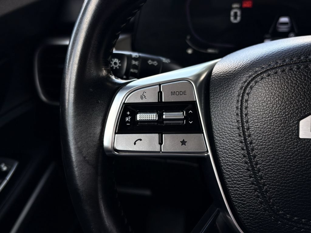 Used 2023 Kia Telluride LX AWD/4WD image 16