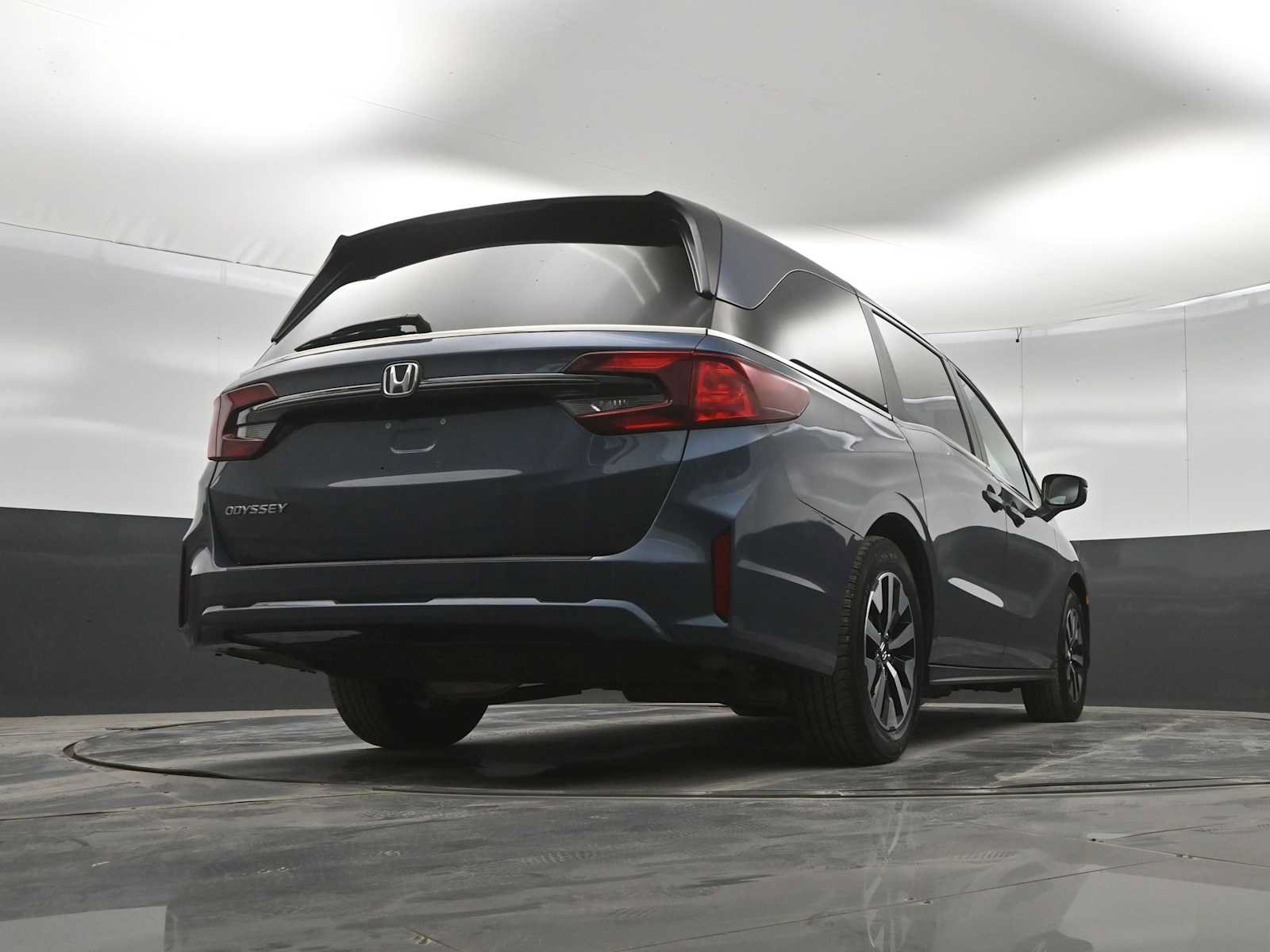 Used 2025 Honda Odyssey EX-L image 35