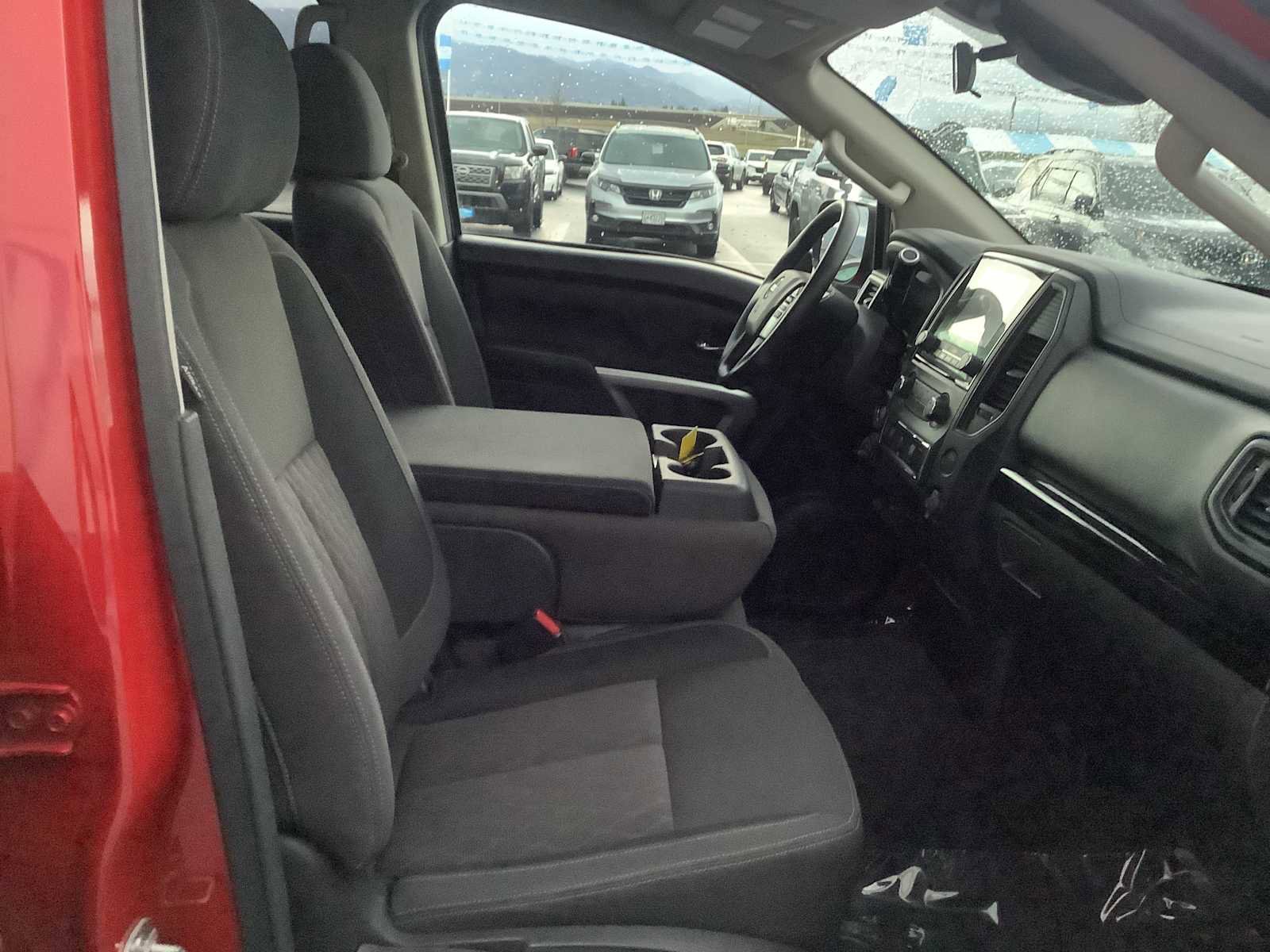 Used 2023 Nissan Titan SV image 15