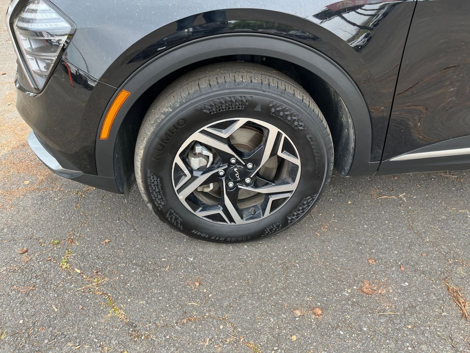 Used 2025 Kia Sportage LX image 29