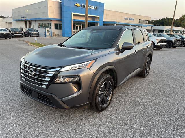 Used 2024 Nissan Rogue SV image 23