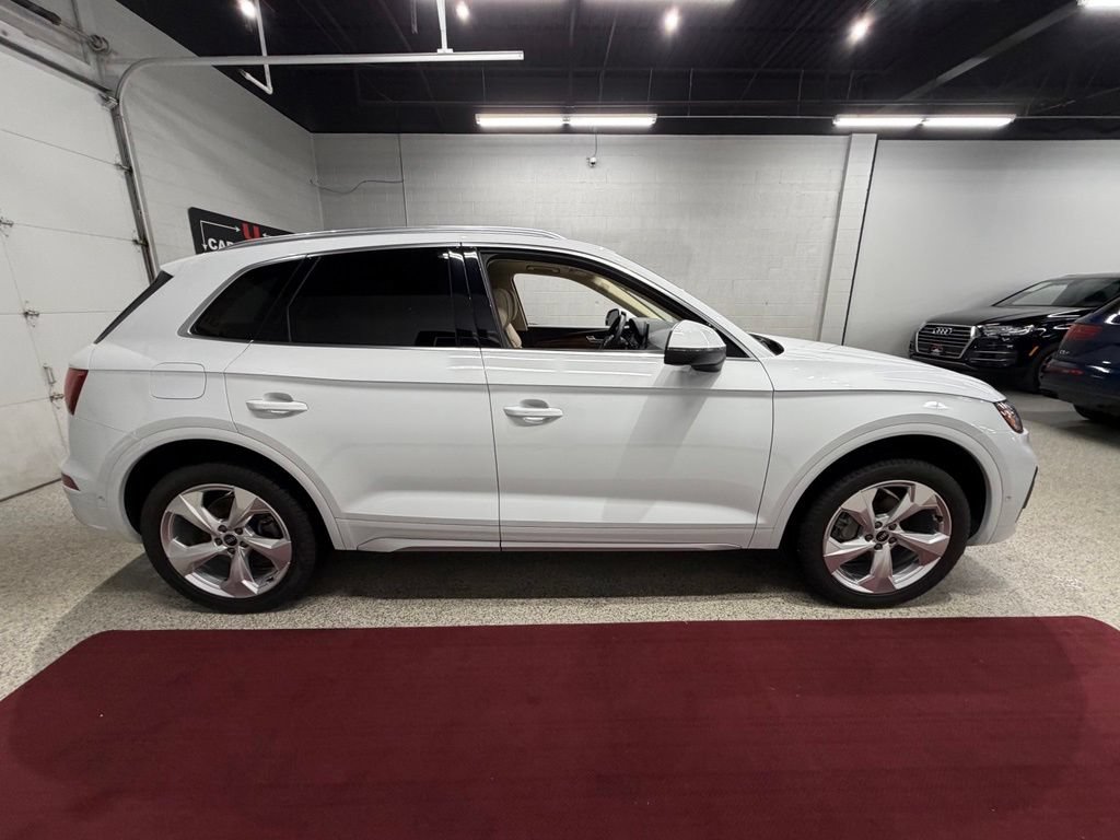 Used 2021 Audi Q5 Prestige w/ Prestige Package AWD/4WD image 12