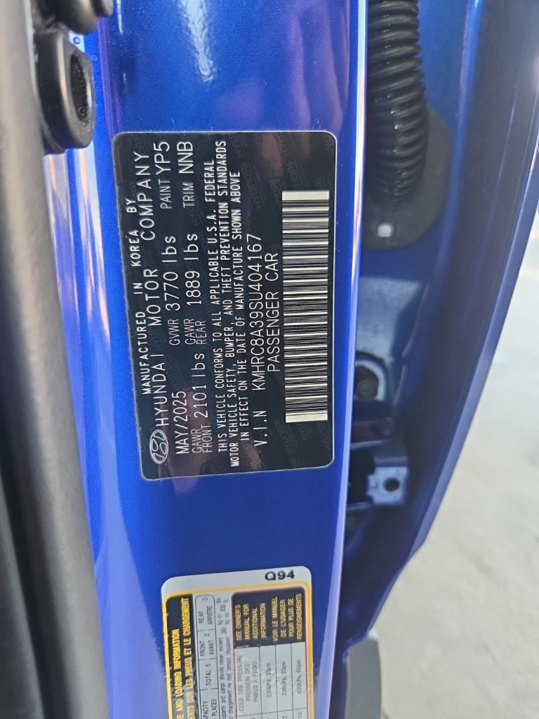 Used 2025 Hyundai Venue SEL FWD image 3