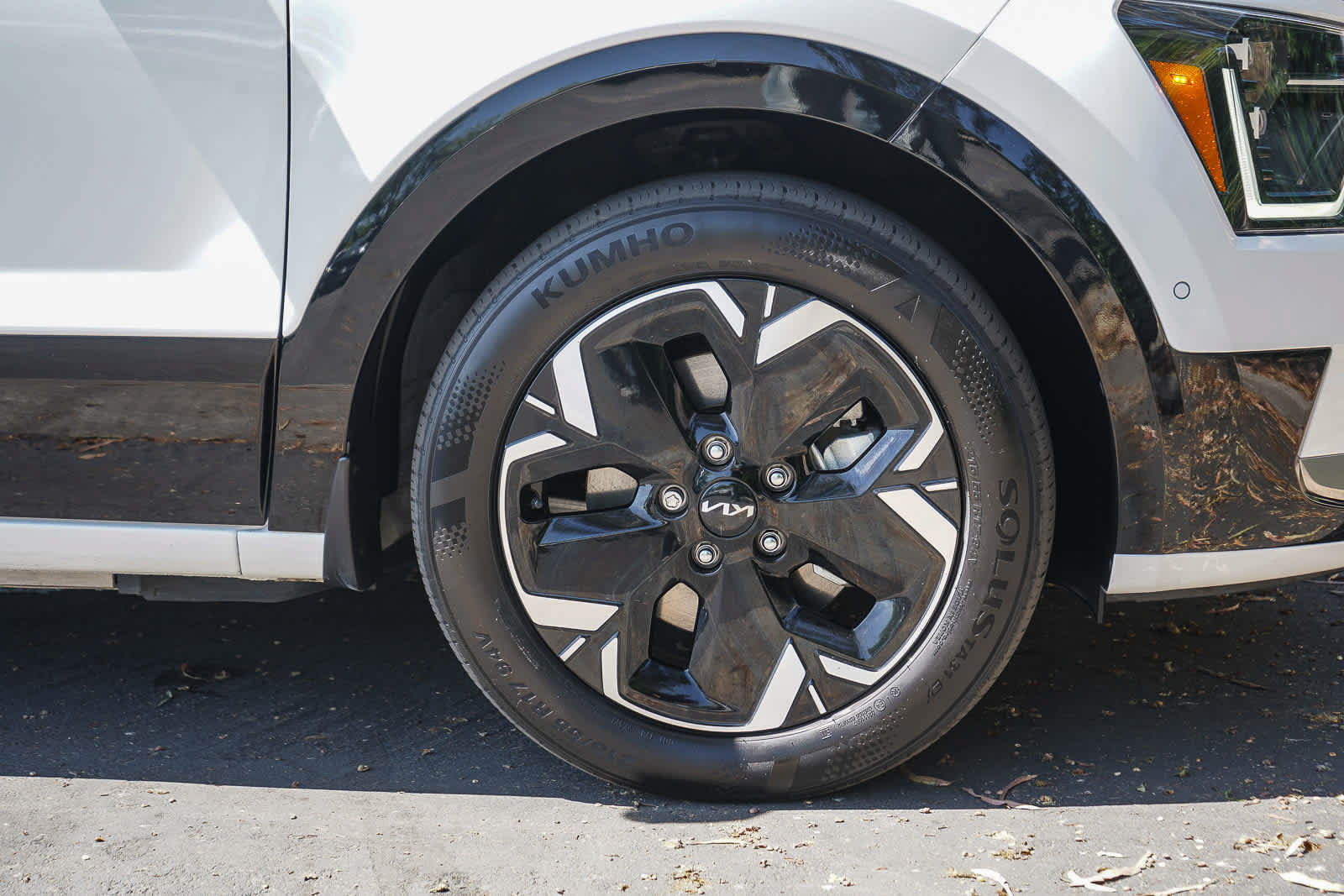 Used 2024 Kia Niro Wave FWD image 9