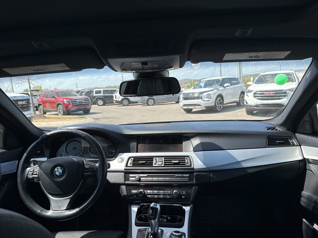Used 2011 BMW 528i Sedan image 22