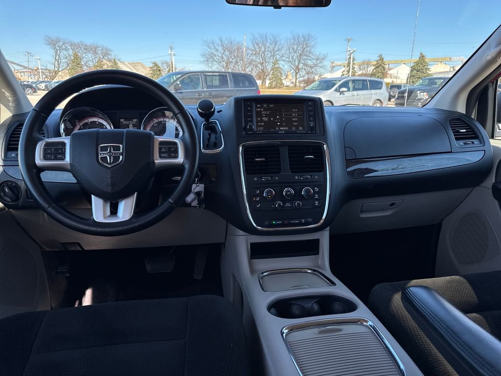 Certified 2016 Dodge Grand Caravan SXT w/ Rear Park Assist Package image 15