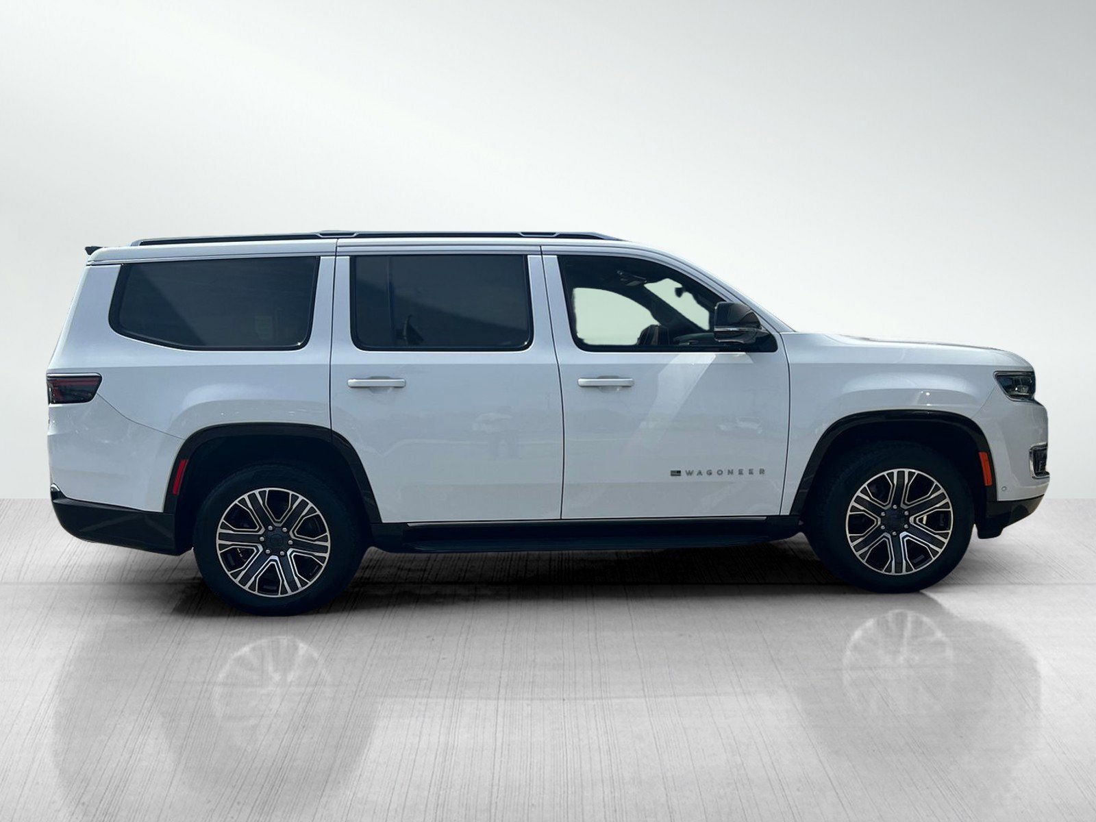 Used 2024 Jeep Wagoneer Series II AWD/4WD image 4
