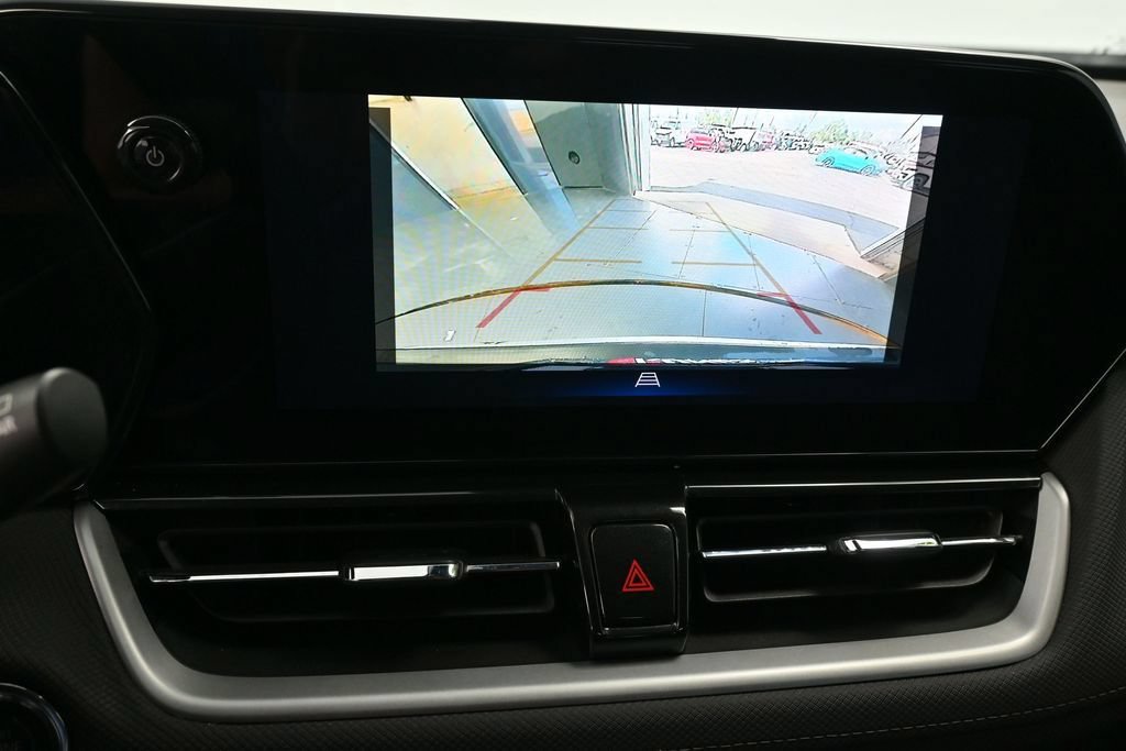 Used 2025 Chevrolet TrailBlazer LT AWD/4WD image 35