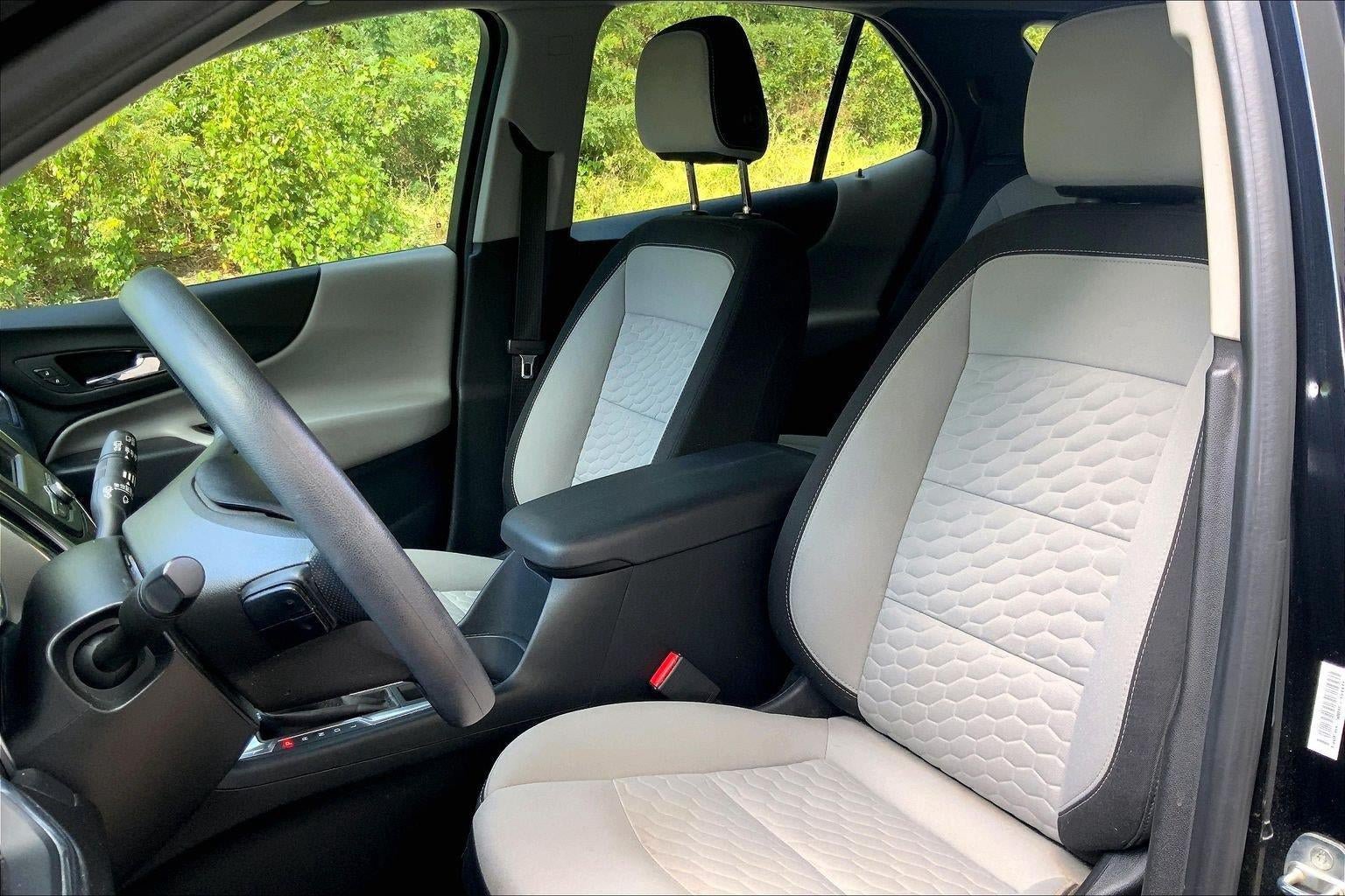 Used 2020 Chevrolet Equinox LS FWD image 23