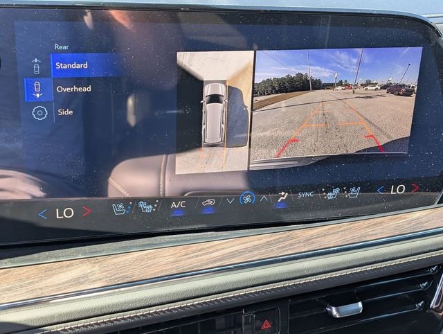 New 2026 Chevrolet Suburban Premier image 26