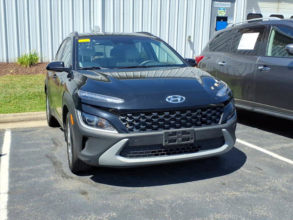 Used 2023 Hyundai Kona SEL w/ Cargo Package AWD/4WD image 6