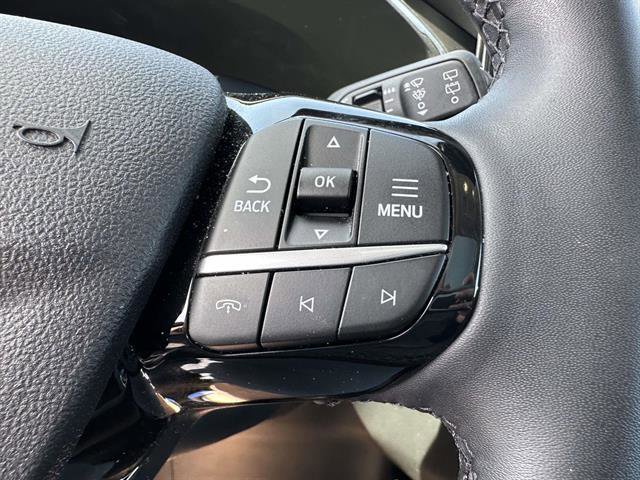 Used 2024 Ford Escape Platinum w/ Premium Technology Package AWD/4WD image 16