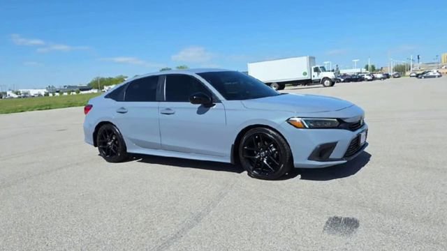 Used 2023 Honda Civic Sport image 9