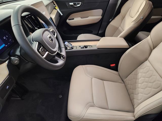 New 2026 Volvo XC60 B5 Plus w/ Protection Package Premier AWD/4WD image 14