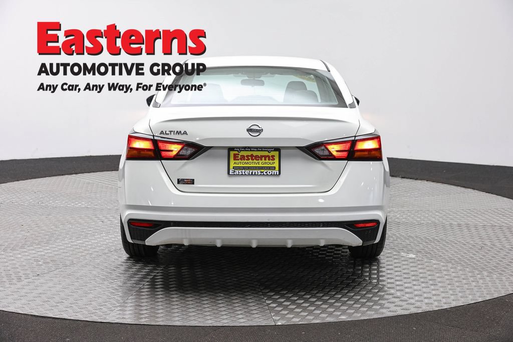 Used 2022 Nissan Altima 2.5 S FWD image 6