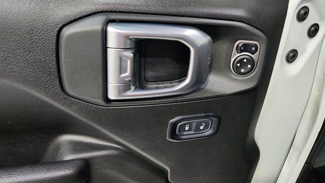 Used 2024 Jeep Wrangler Unlimited Rubicon image 18