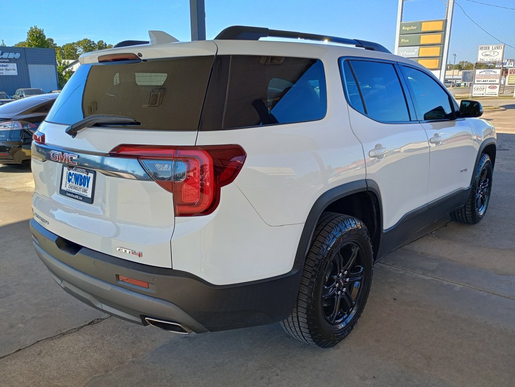 Used 2023 GMC Acadia AT4 w/ Preferred Package AWD/4WD image 5
