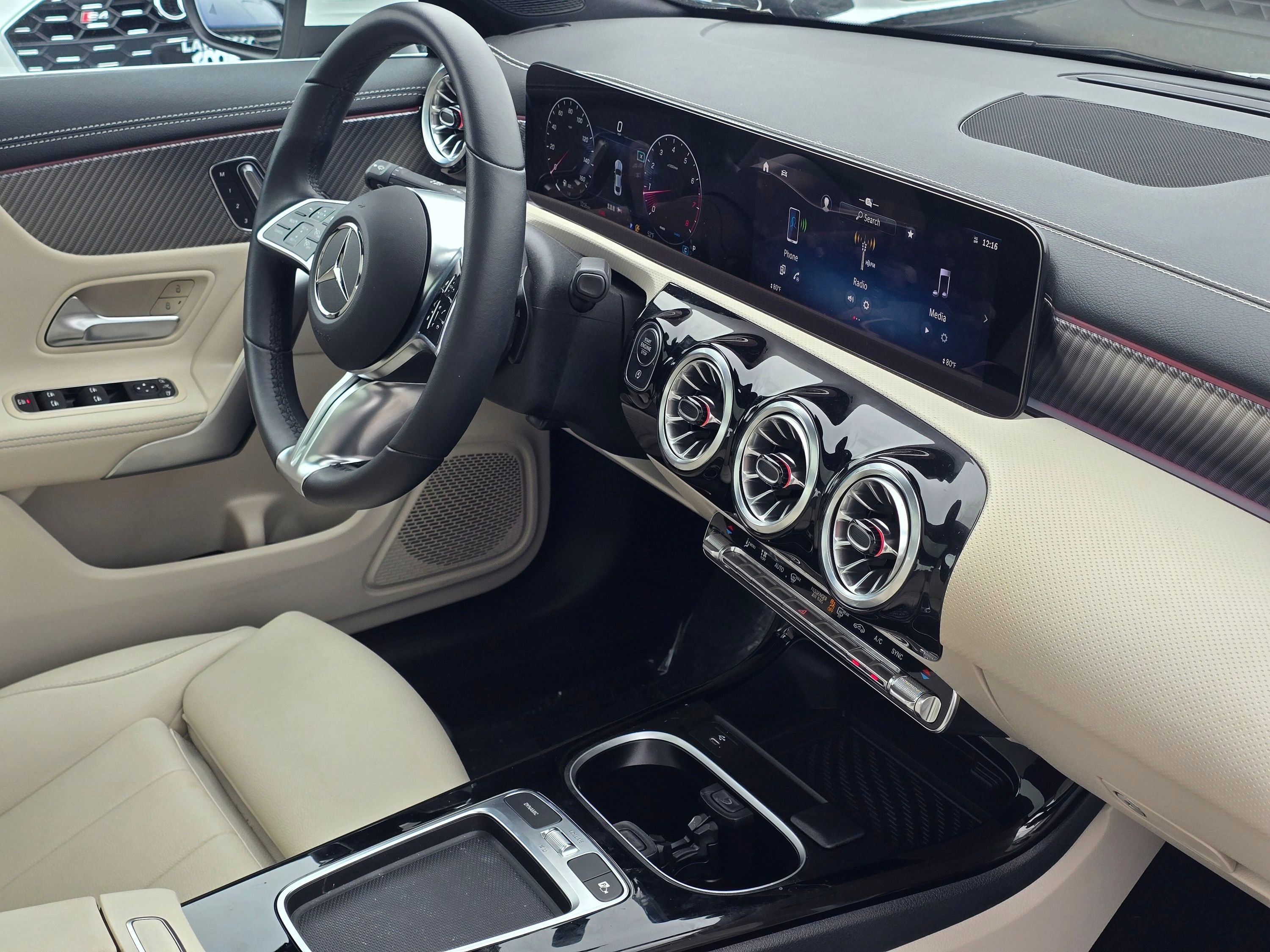 Used 2025 Mercedes-Benz CLA 250 4MATIC image 28