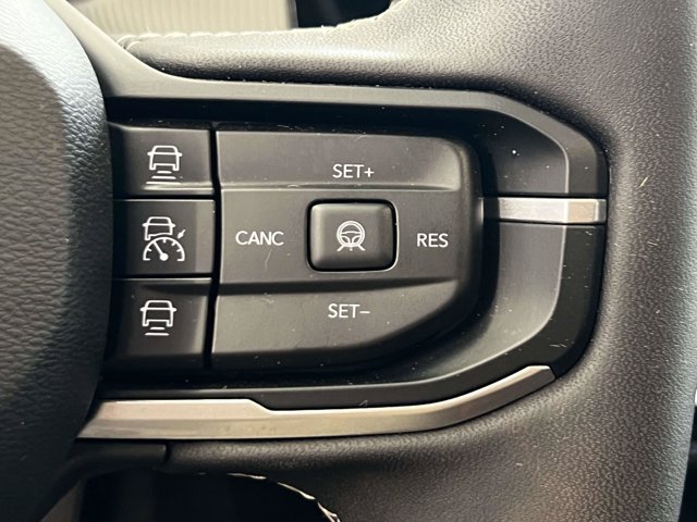 Used 2026 Jeep Cherokee Limited AWD/4WD image 23