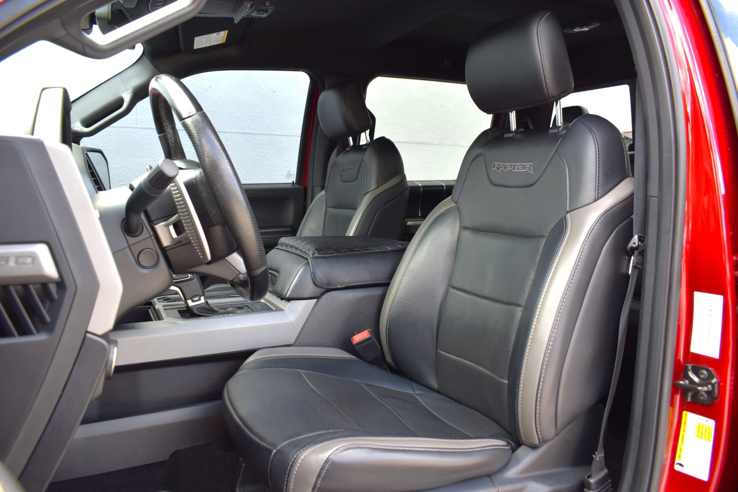Used 2018 Ford F150 Raptor w/ Equipment Group 802A Luxury AWD/4WD image 51