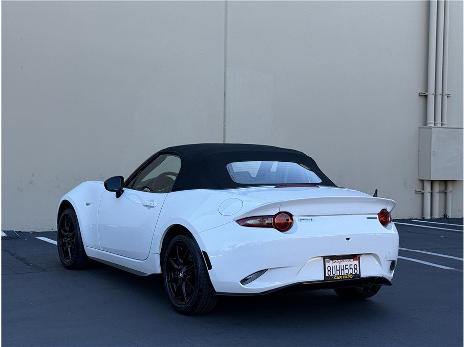 Used 2020 MAZDA MX-5 Miata Sport image 4