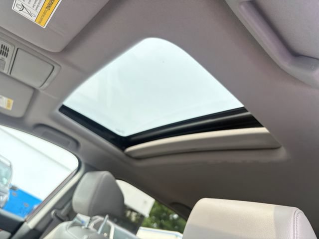Used 2019 Honda CR-V Touring image 16