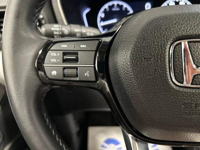Certified 2023 Honda Pilot Touring image 29