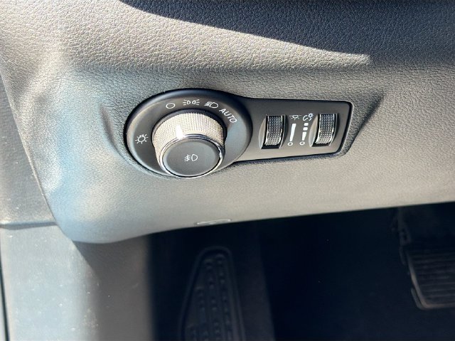 New 2026 Jeep Compass Limited w/ Sun, Sound & Navigation Group AWD/4WD image 11