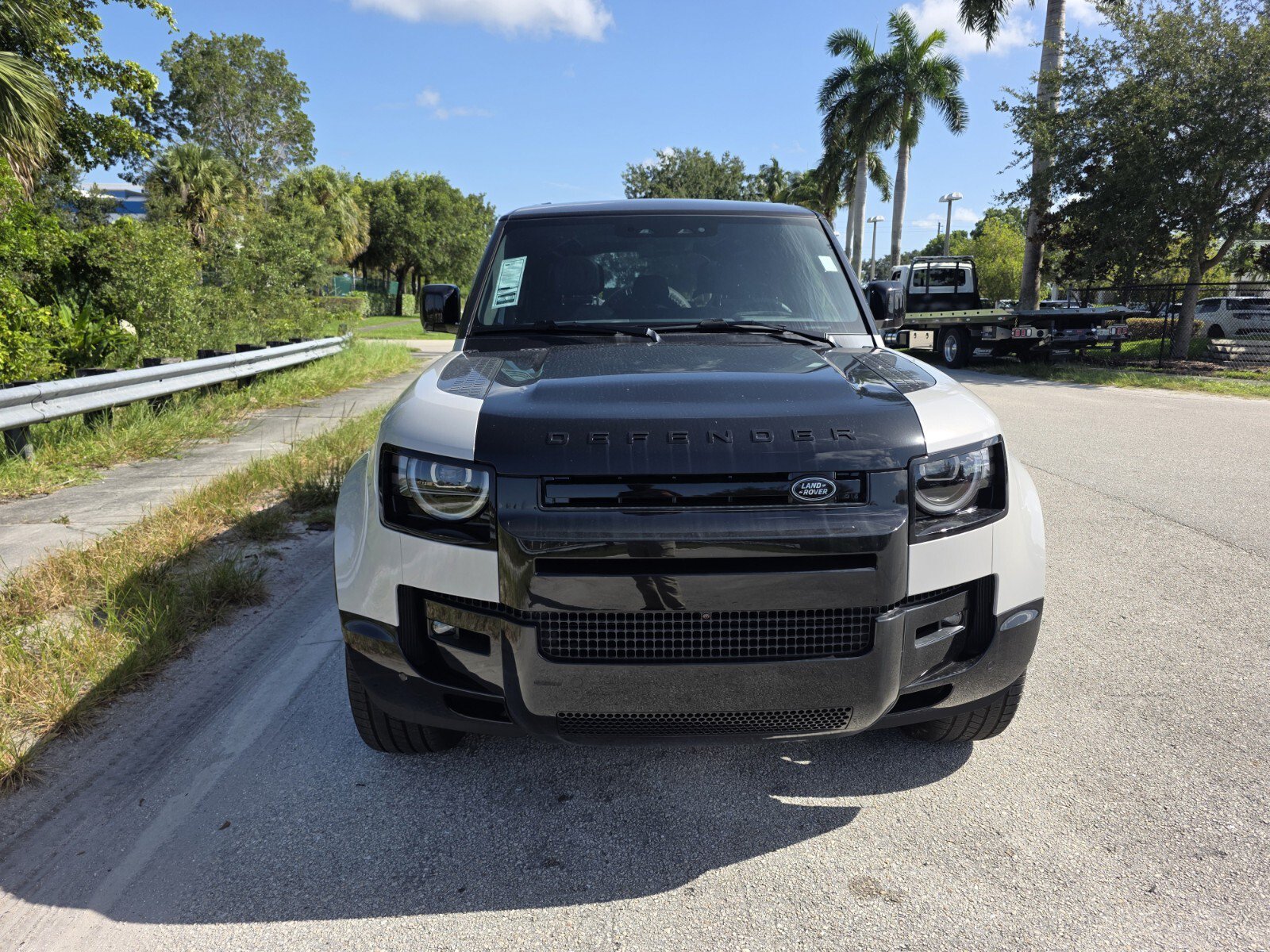 New 2026 Land Rover Defender 110 X AWD/4WD image 8