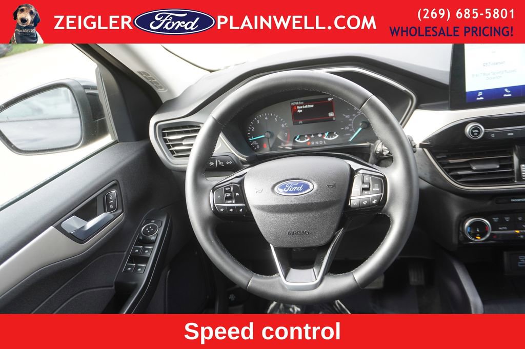 Used 2022 Ford Escape SEL w/ Equipment Group 302A image 14